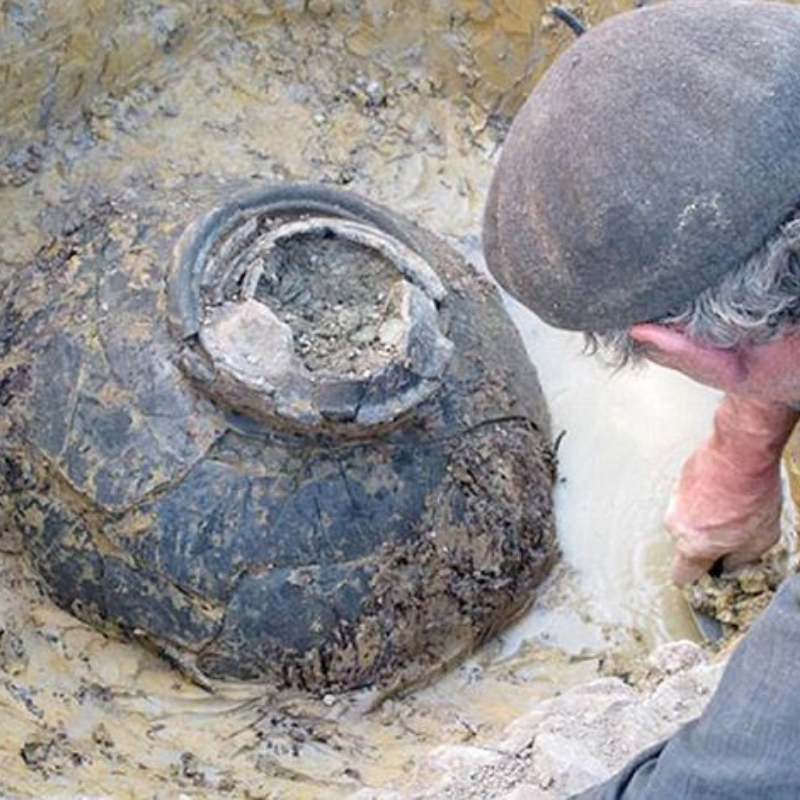 Bend down and tremblingly pick it up. It was the 63-year-old man’s final work when he discovered a 350-pound ancient vase containing 52,000 Roman coins in a field dating from the 3rd century AD.