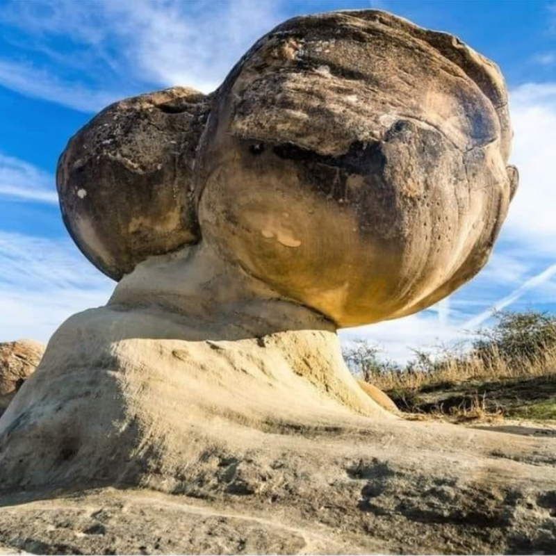 Romanian Mysterious Stones Grow and Move on Their Own, Many people believe that Romania is home to vampires, werewolves, and other eerie, fantastical creatures