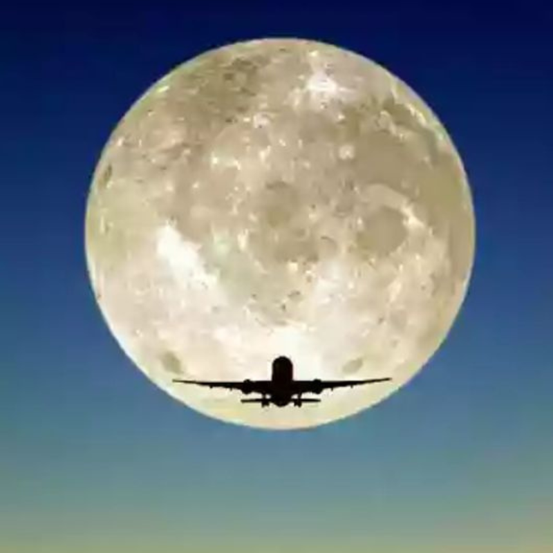 Lunartic Snaps Awesome Photo of Airplane Crossing the Moon, In the vast expanse of the night sky, where celestial objects captivate our imagination